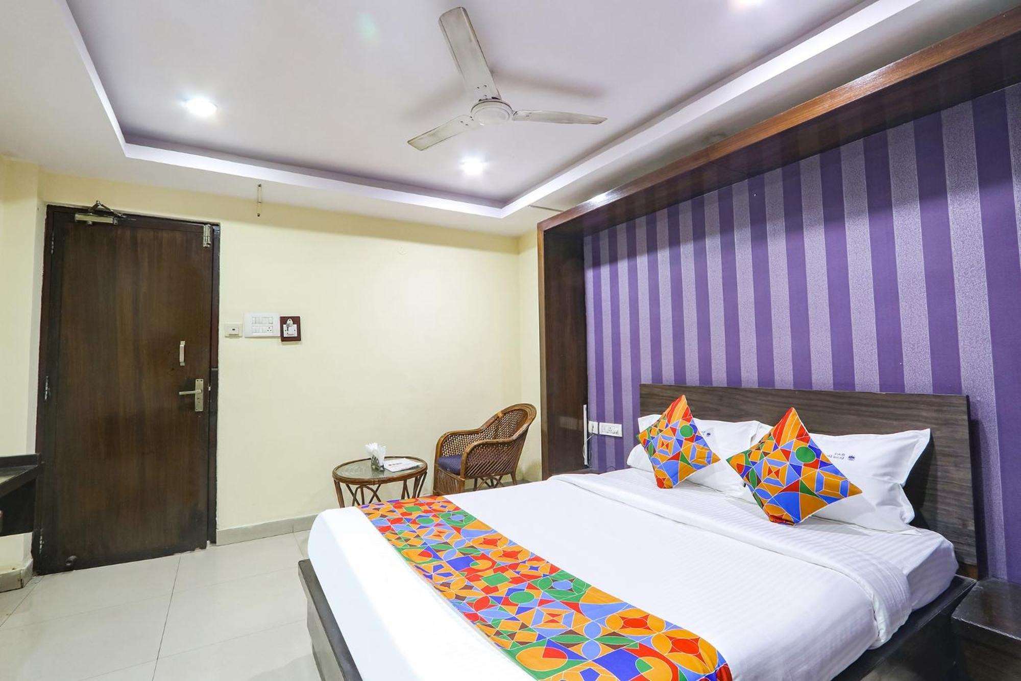 FabHotel Royal Residency Lakdikapul Hyderabad Exterior foto