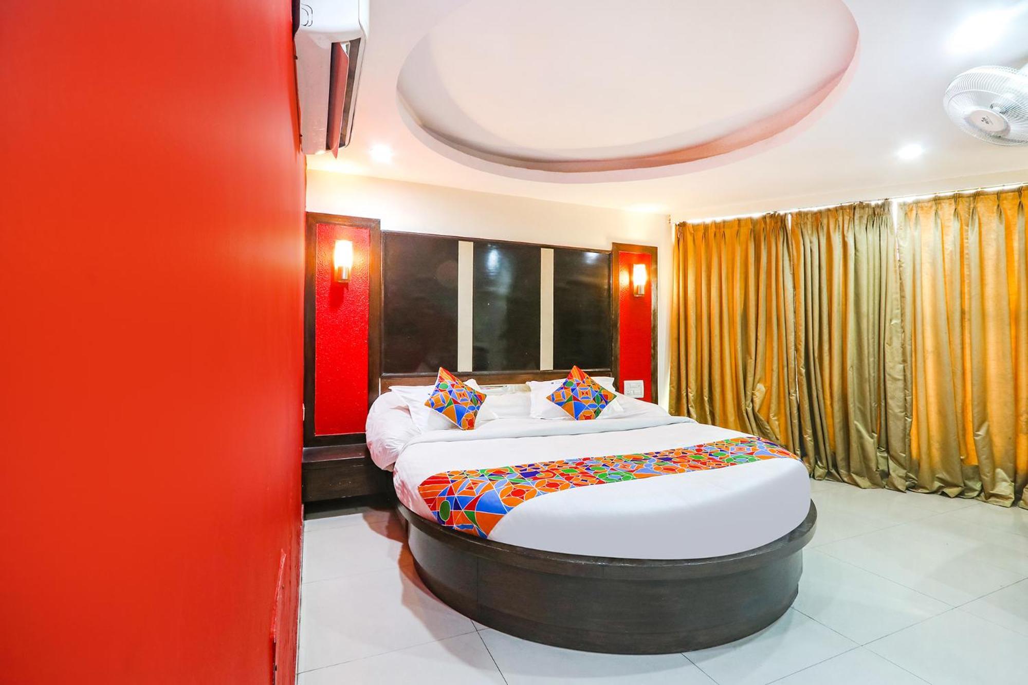 FabHotel Royal Residency Lakdikapul Hyderabad Exterior foto